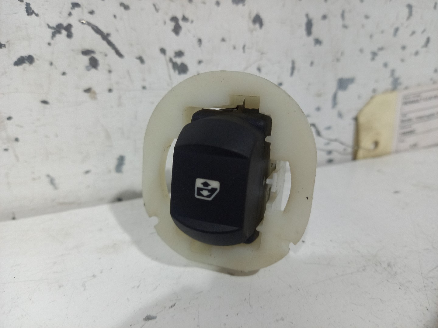 Botão / Interruptor Vidro Frente Direito RENAULT CLIO III (BR0/1, CR0/1) | 05 - 