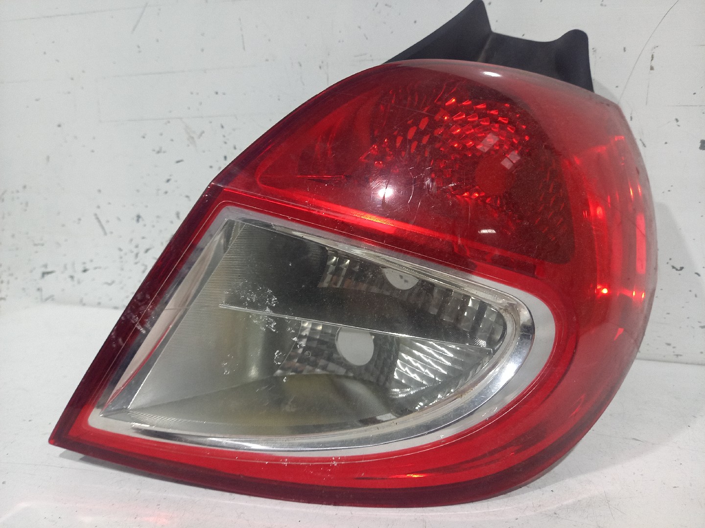 Right Tail Light  RENAULT CLIO III (BR0/1, CR0/1) | 05 -  Imagem-1