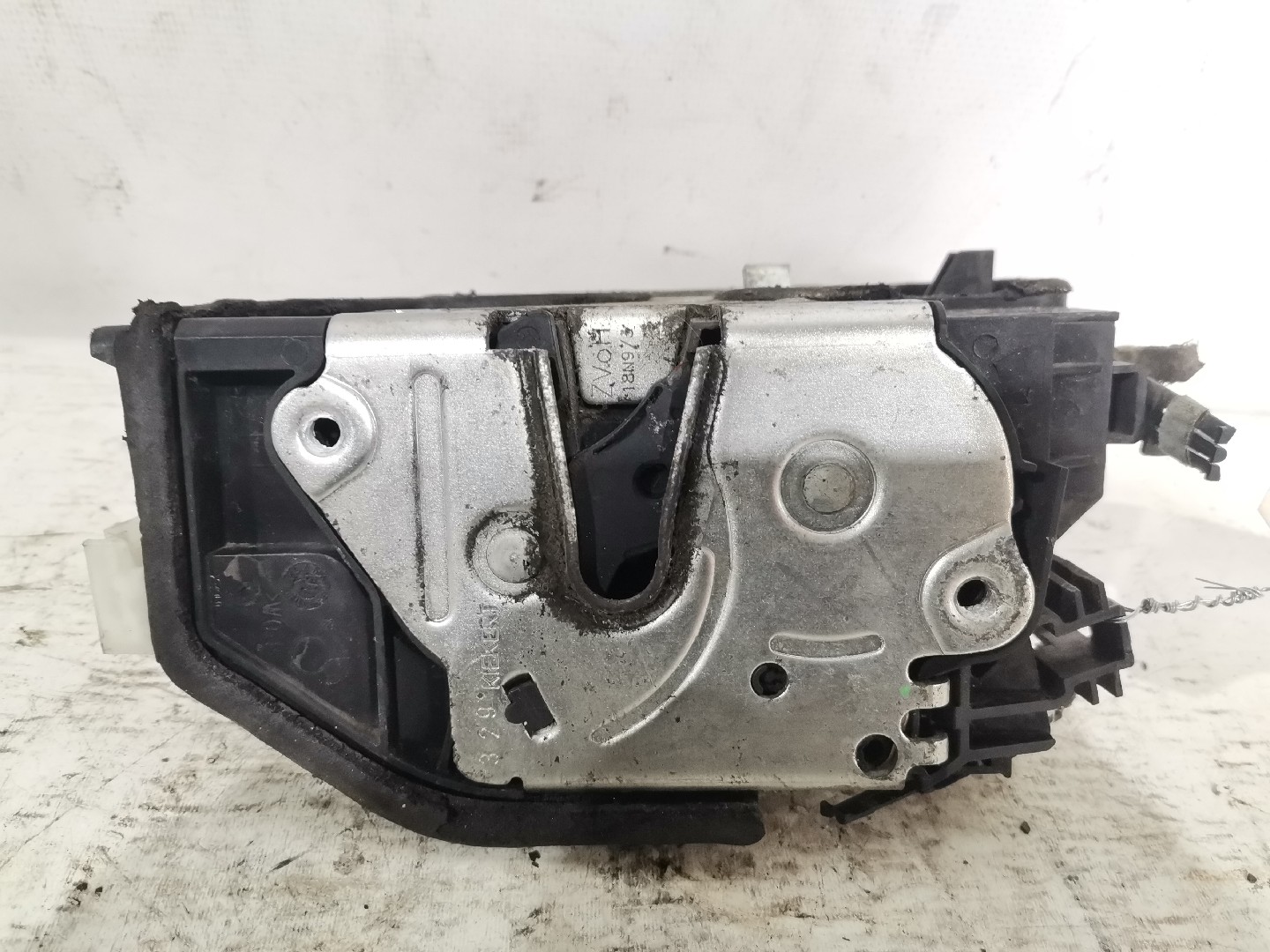 Fechadura Tras Lado Esquerdo BMW X1 (E84) | 09 - 15