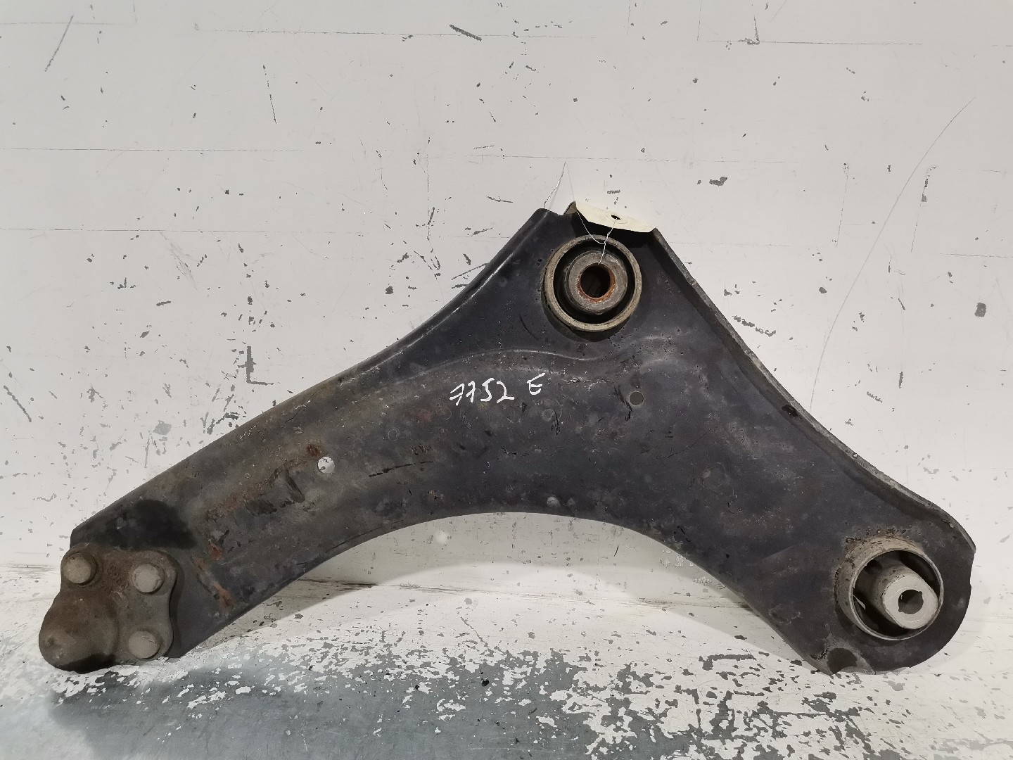 Braço de Suspensão Esquerdo RENAULT MEGANE III Grandtour (KZ0/1) | 08 - 