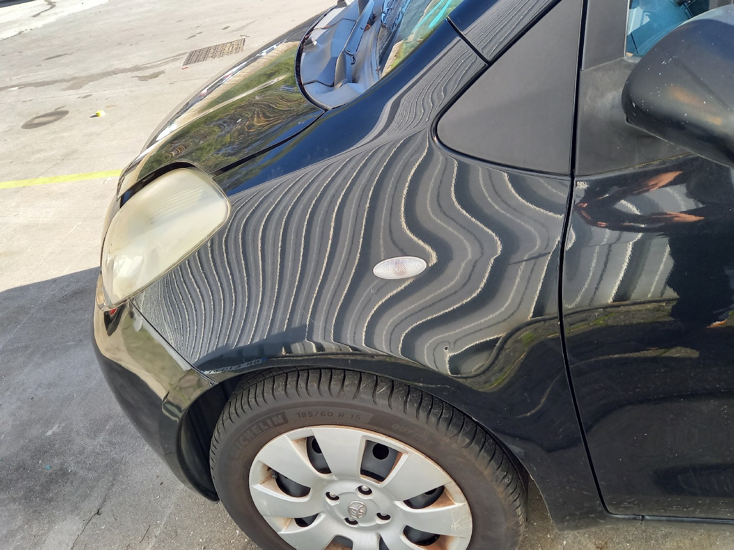 Guarda Lamas Esquerdo TOYOTA YARIS (_P9_) | 05 - 14