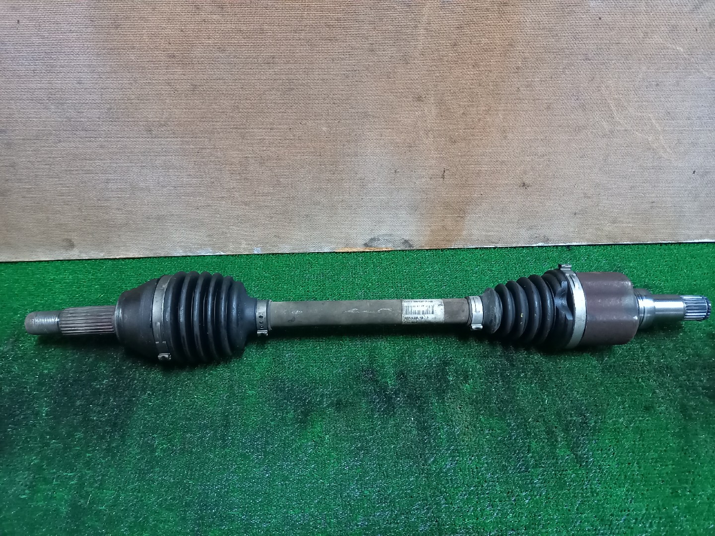 Transmissão Frente lado esquerdo FORD FIESTA VI (CB1, CCN) | 08 - 