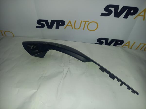 Botão / Interruptor Vidro Frente Direito NISSAN MICRA IV (K13_) | 10 - 