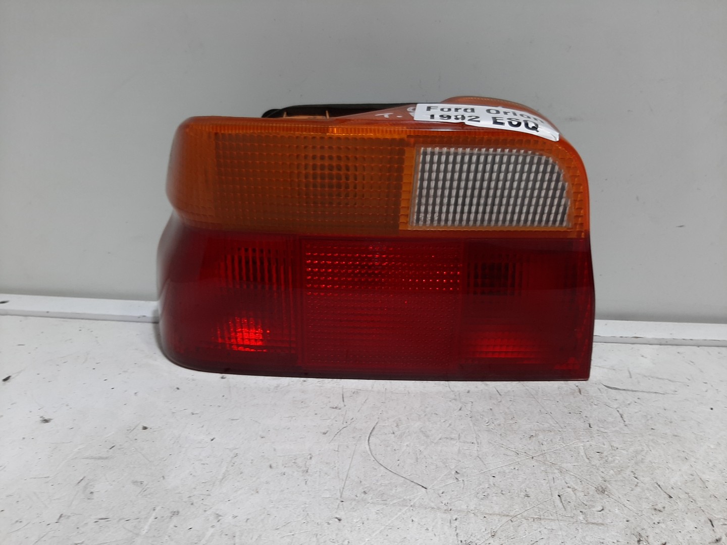 Farolim Stop Esq FORD ORION III (GAL) | 90 - 96