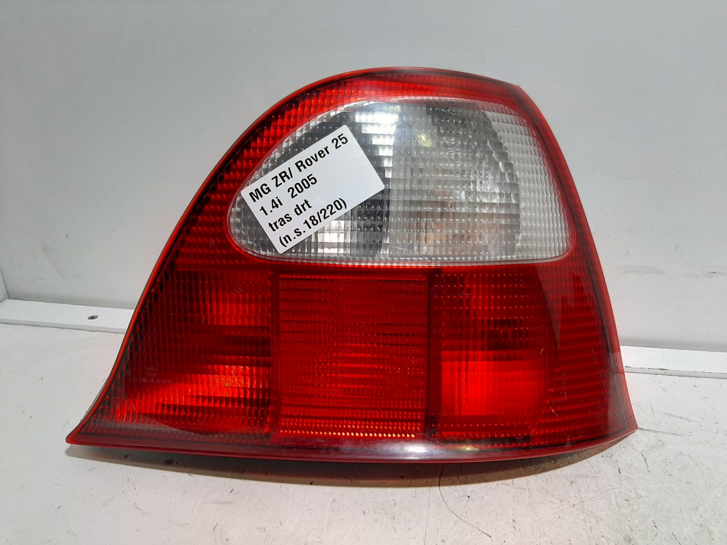 Farolim Stop Dto MG MG ZR | 01 - 05