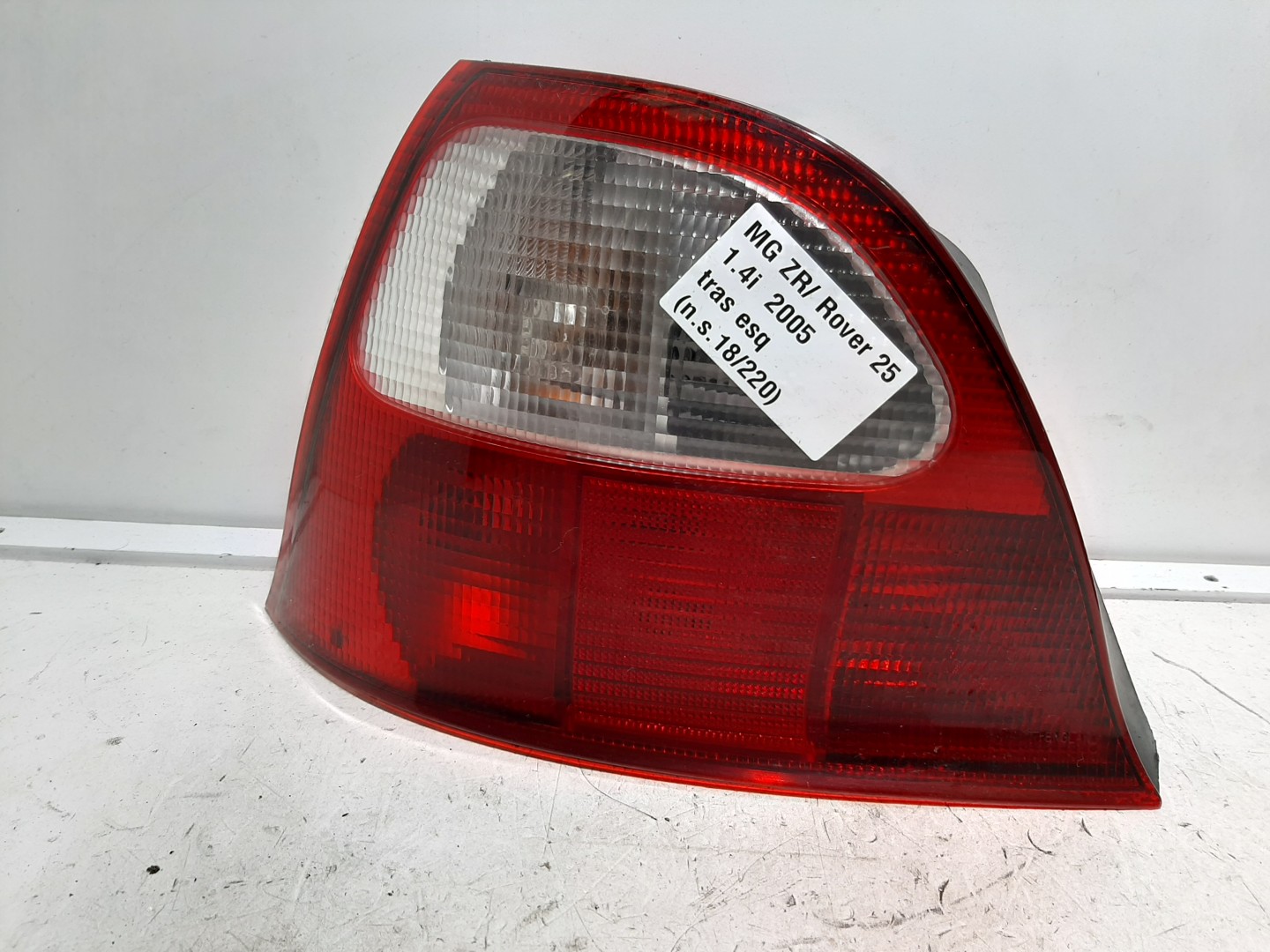 Farolim Stop Esq MG MG ZR | 01 - 05