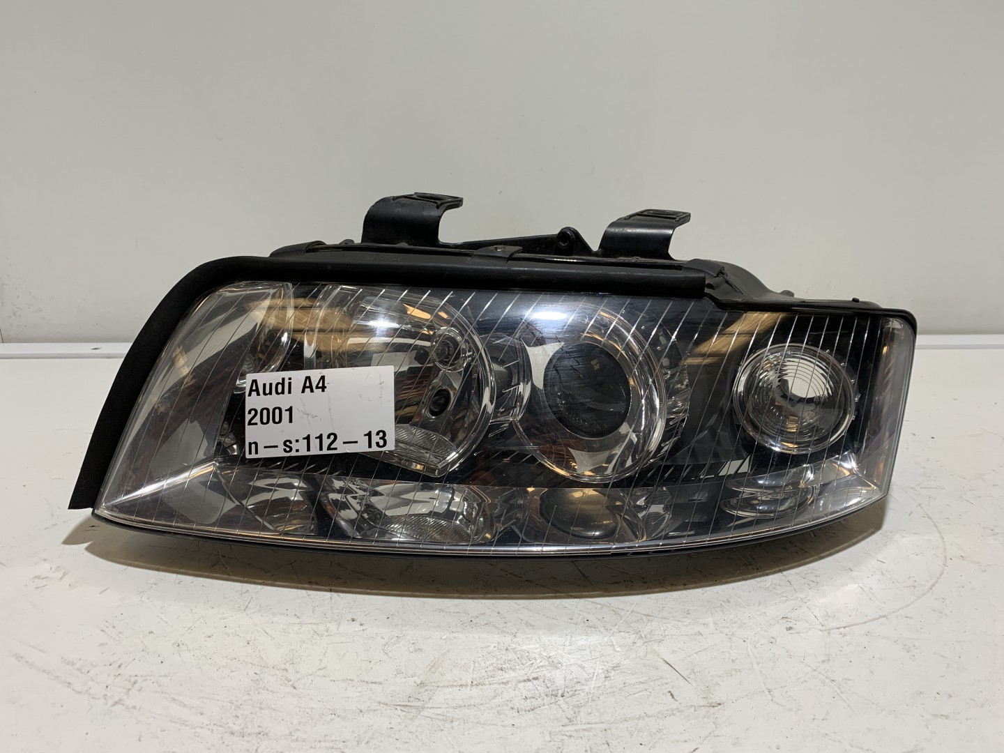 Farol Esq AUDI A4 (8E2, B6) | 00 - 05