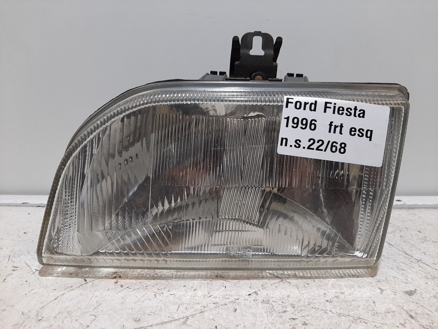 Left Headlight FORD FIESTA III (GFJ) | 89 - 97