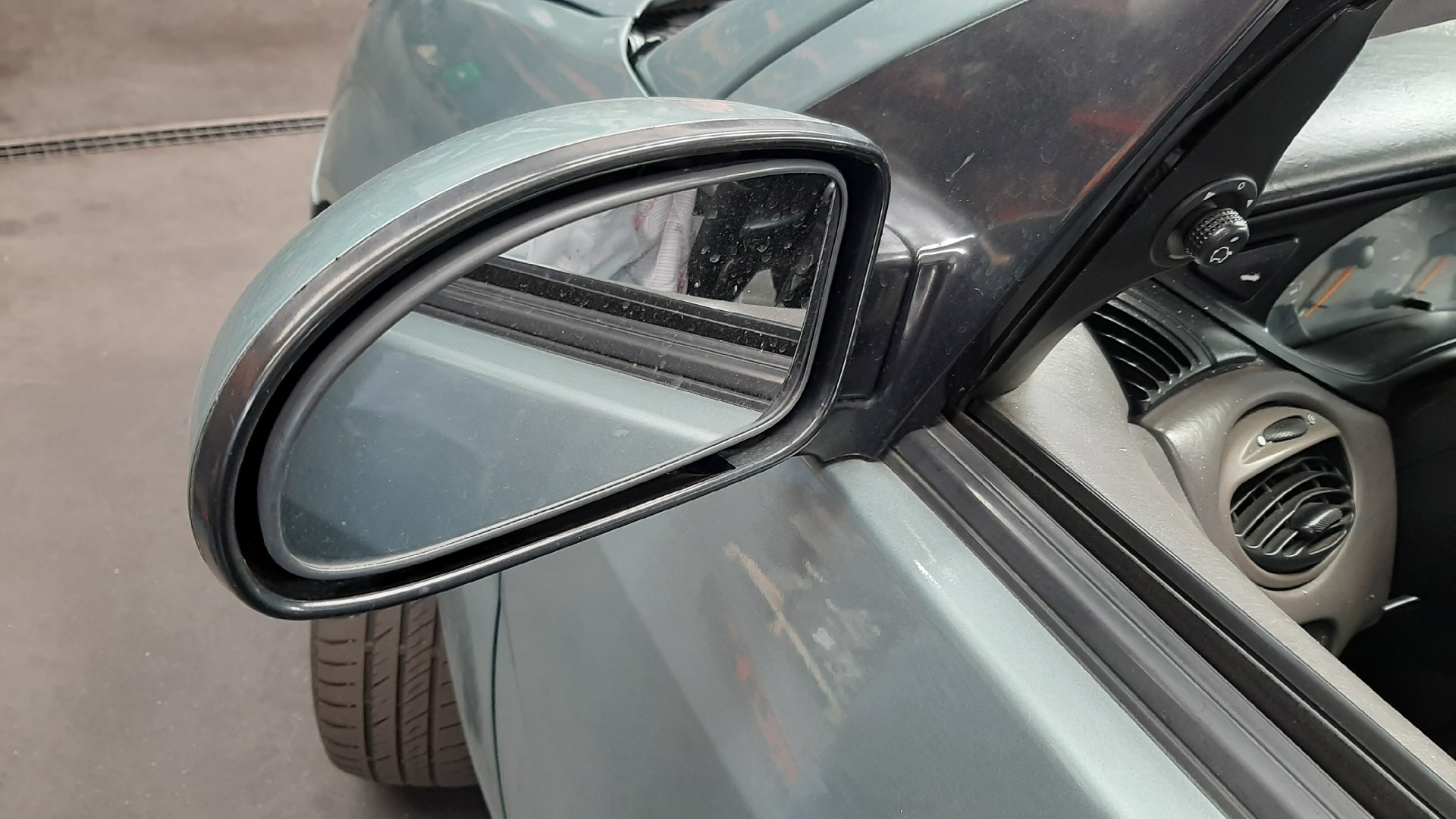 Espelho Retrovisor Esq FORD FOCUS três volumes (DFW) | 99 - 09