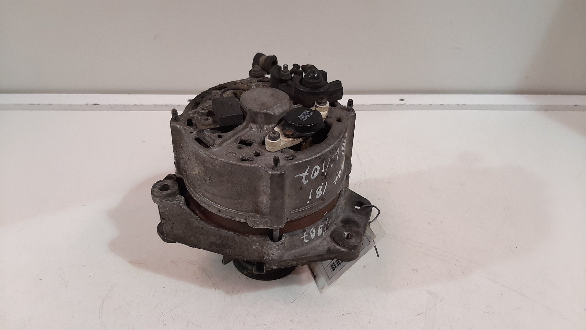 alternateur VOLKSWAGEN PASSAT (32B) | 79 - 89