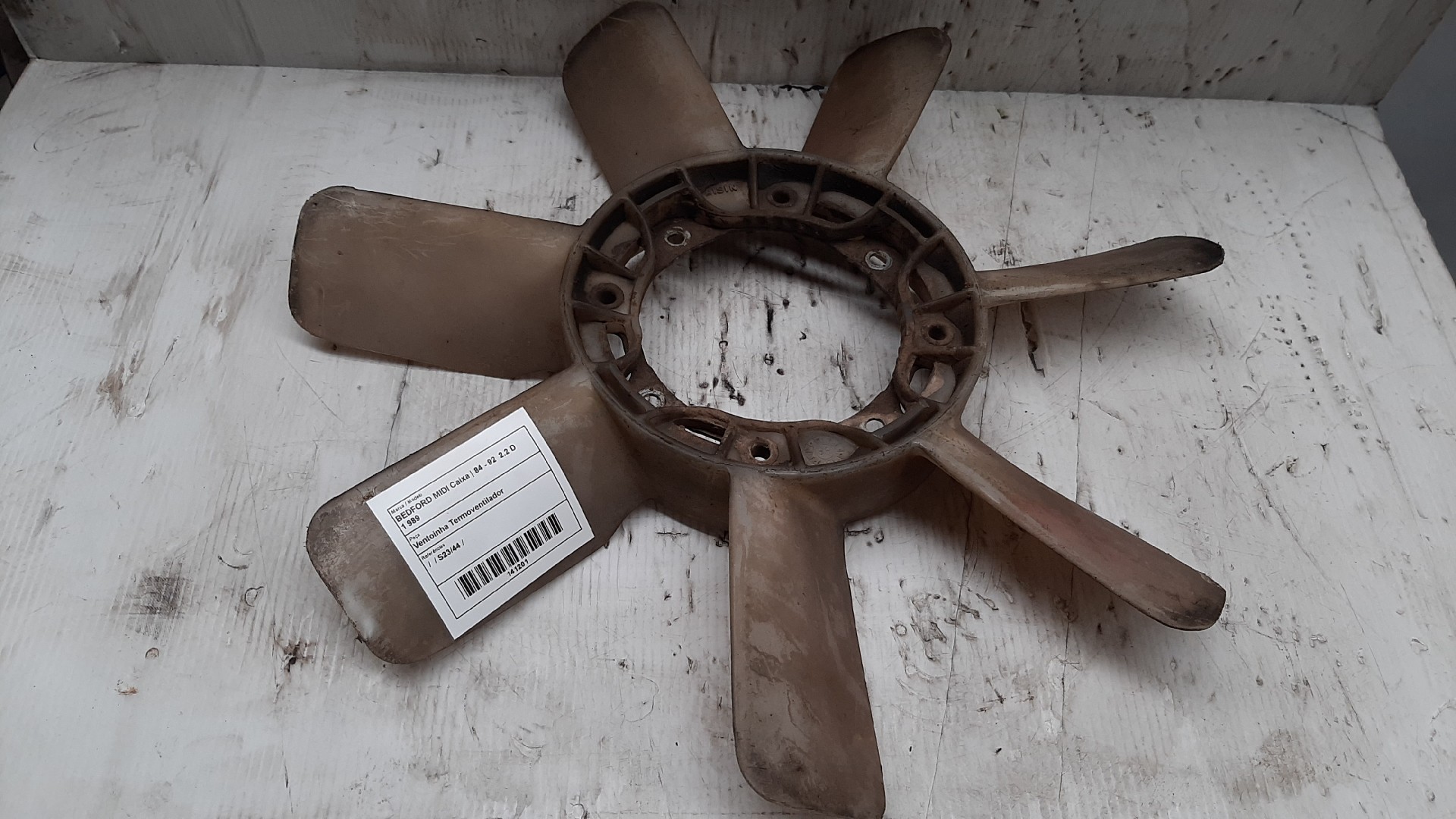 Penado / Ventoinha  BEDFORD MIDI Caixa | 84 - 92