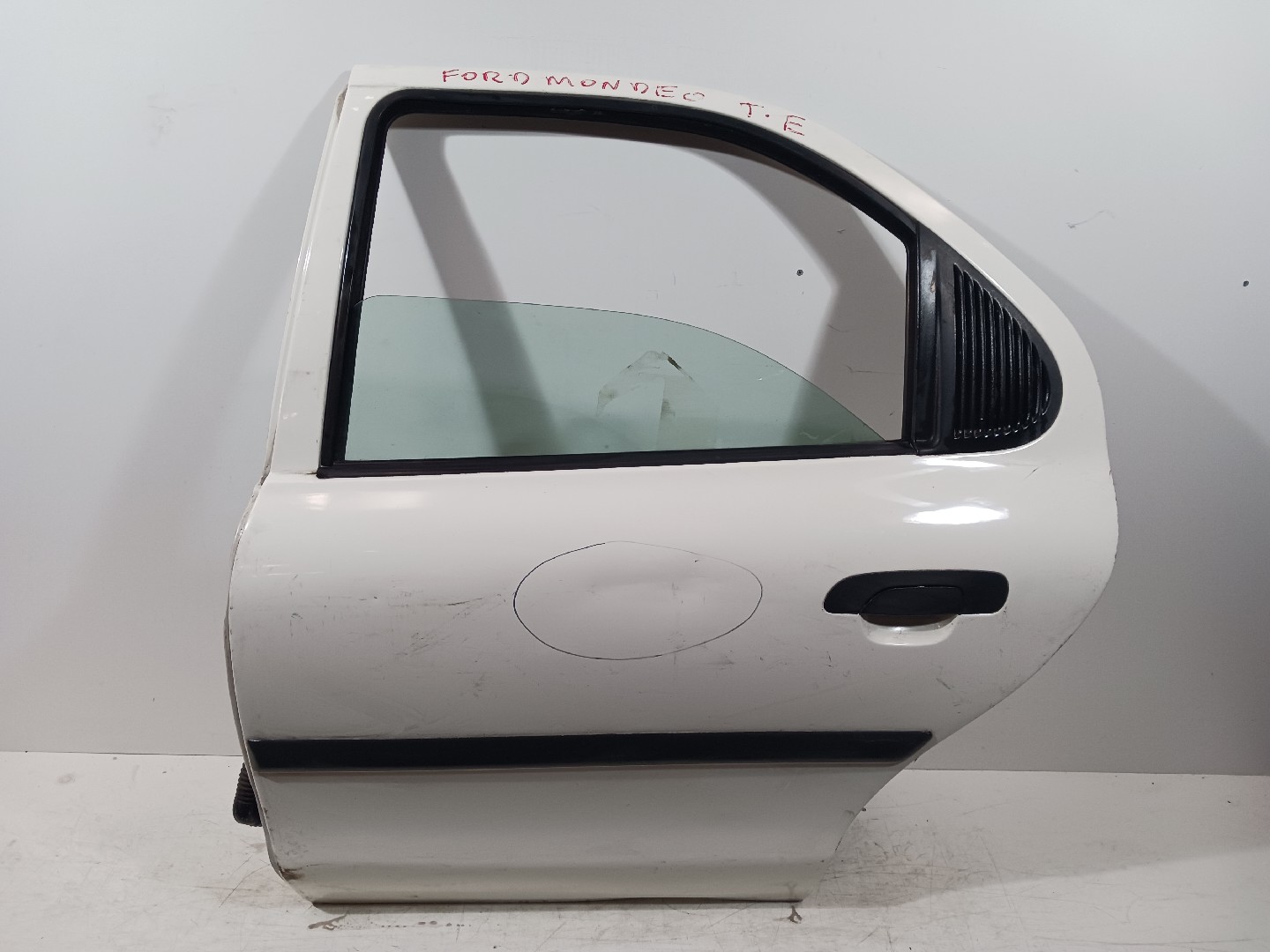 Porta Trás Esq FORD MONDEO II (BAP) | 96 - 00