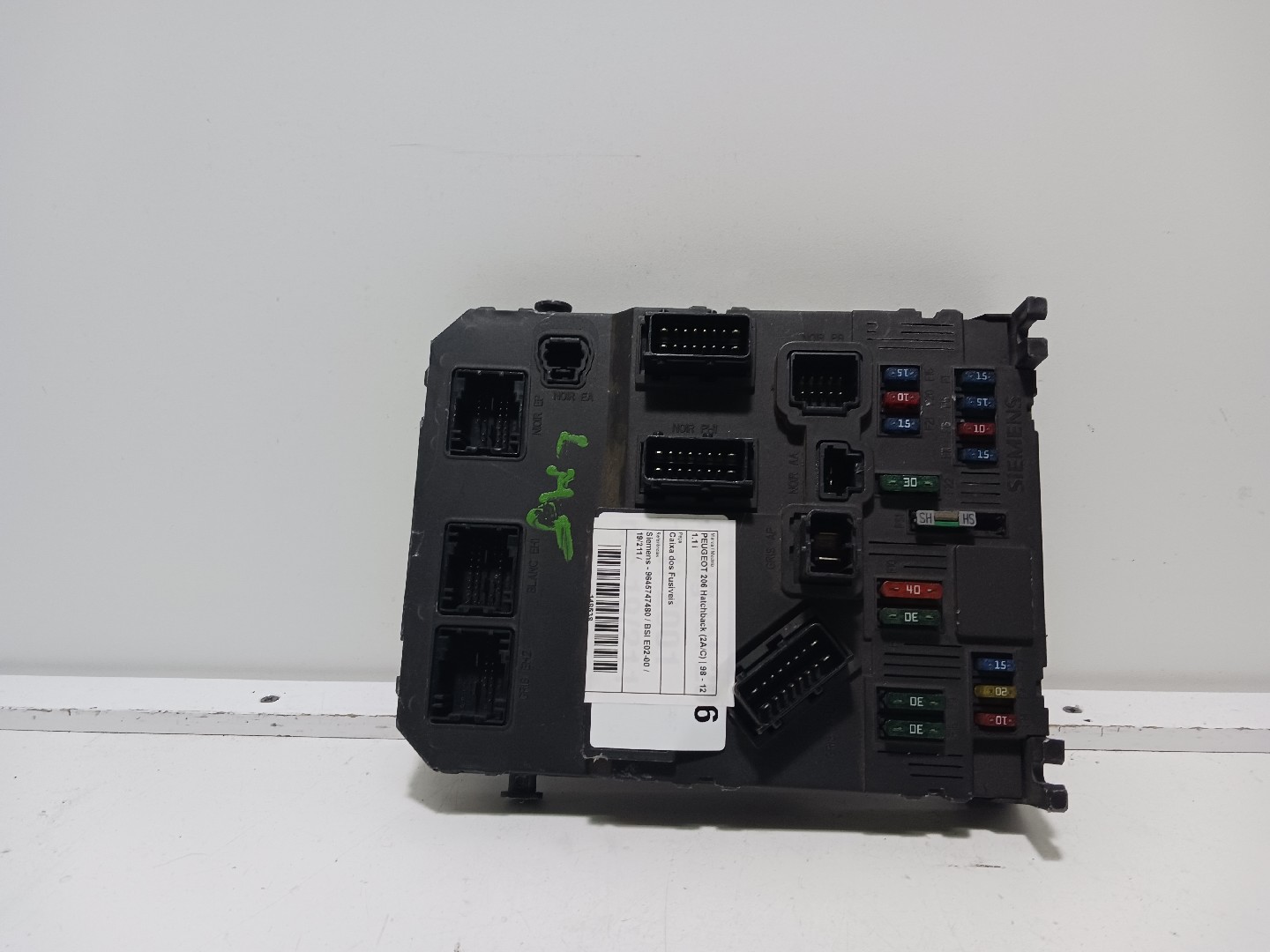 Caixa dos Fusíveis PEUGEOT 206 Hatchback (2A/C) | 98 - 12