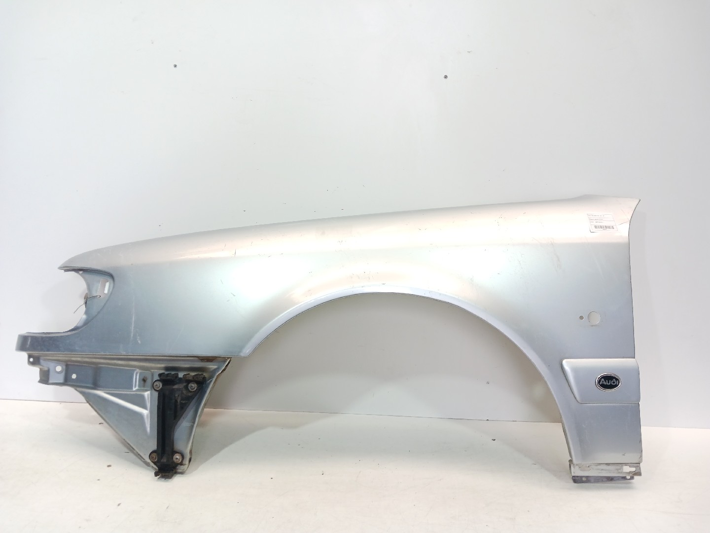 Guarda Lamas Frt Esq AUDI 100 (4A2, C4) | 90 - 94