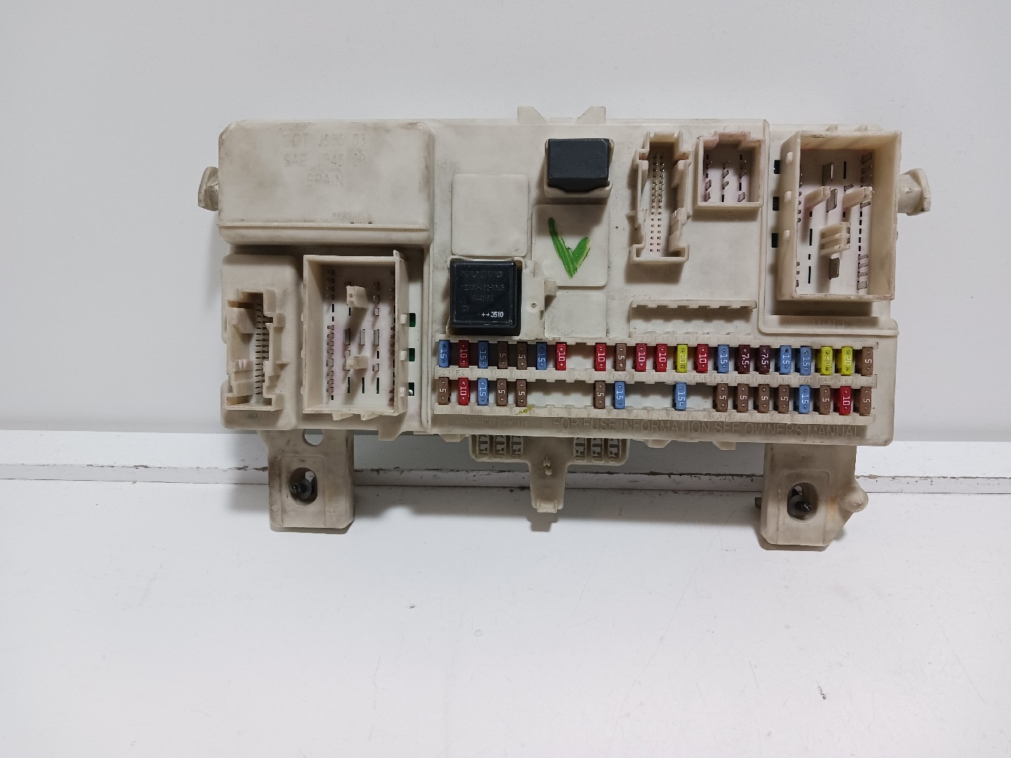Caixa dos Fusíveis VOLVO V50 (545) | 03 - 12