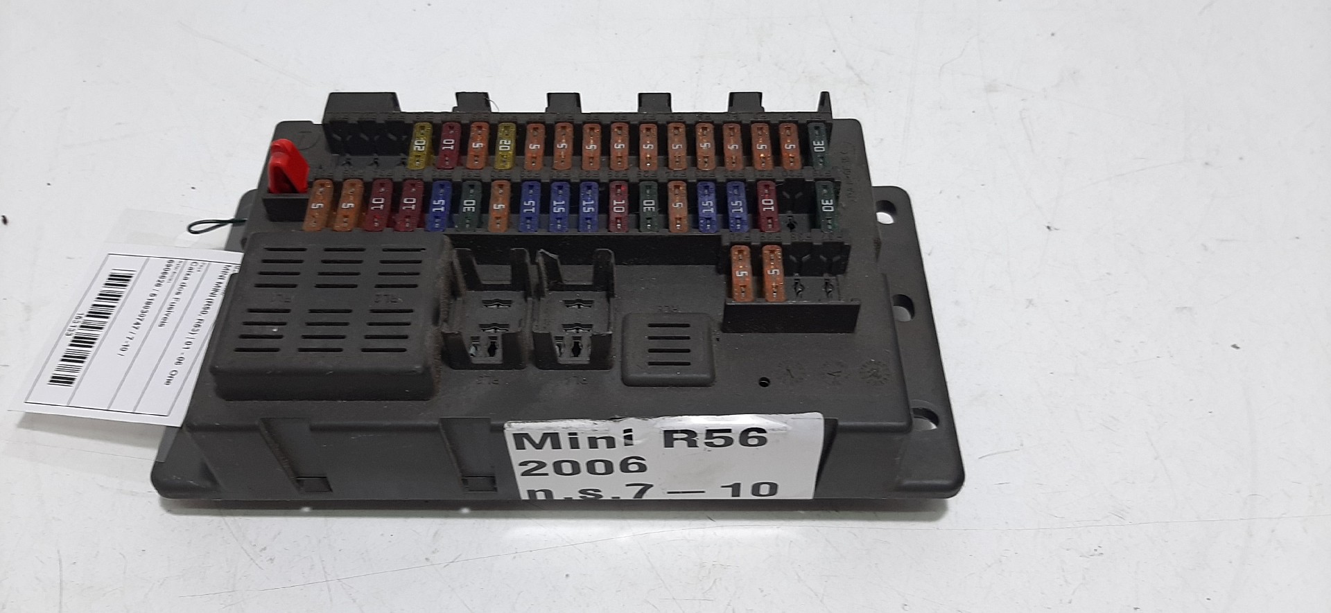 Caixa dos Fusíveis MINI MINI (R50, R53) | 01 - 06