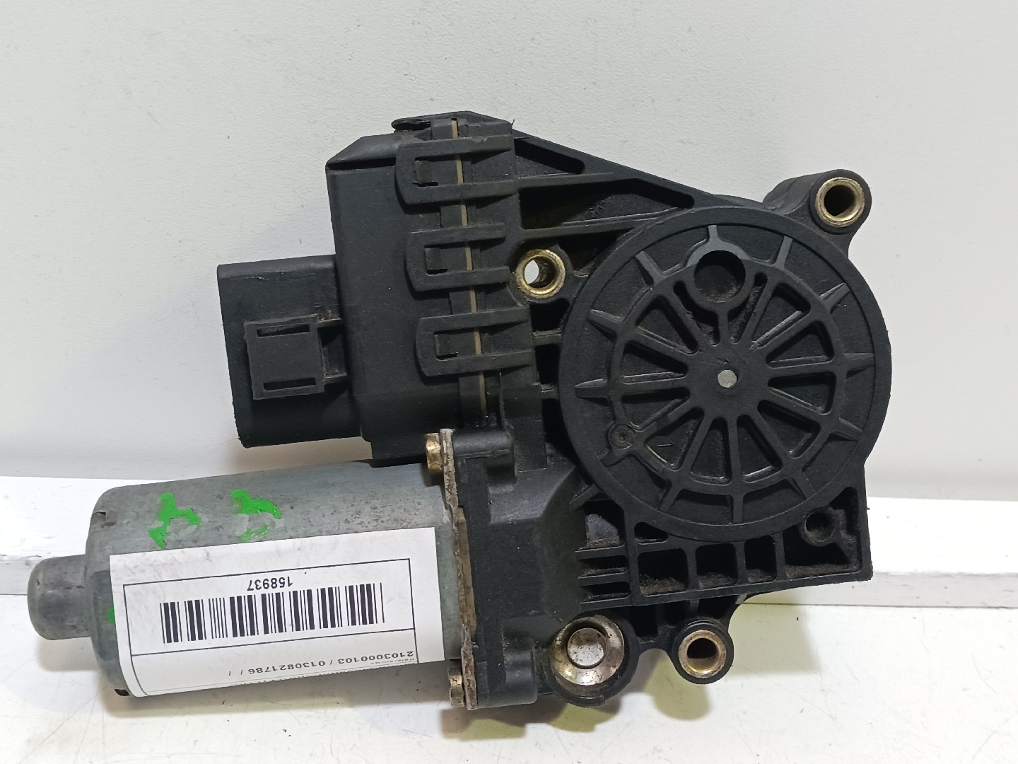 Motor elevador vidro Frt Dto  AUDI A4 (8D2, B5) | 94 - 01