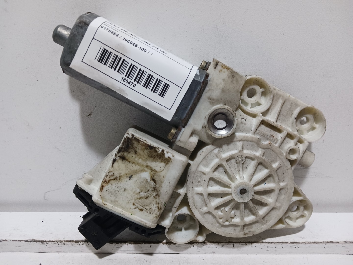 Motor elevador vidro Frt Dto  OPEL VECTRA C (Z02) | 02 - 09