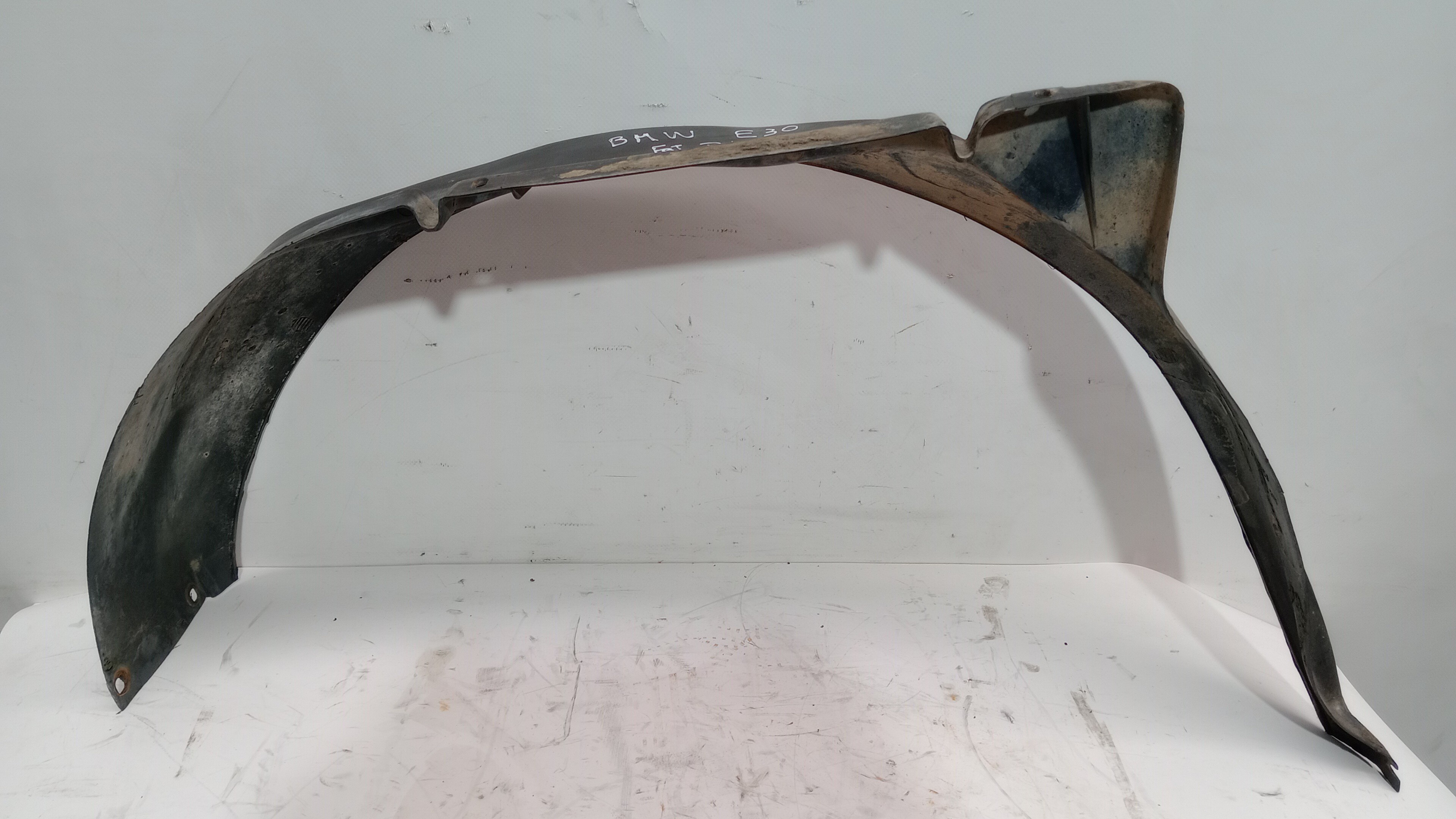 Cave de roda Plastica Frt Dto BMW 3 (E30) | 82 - 92
