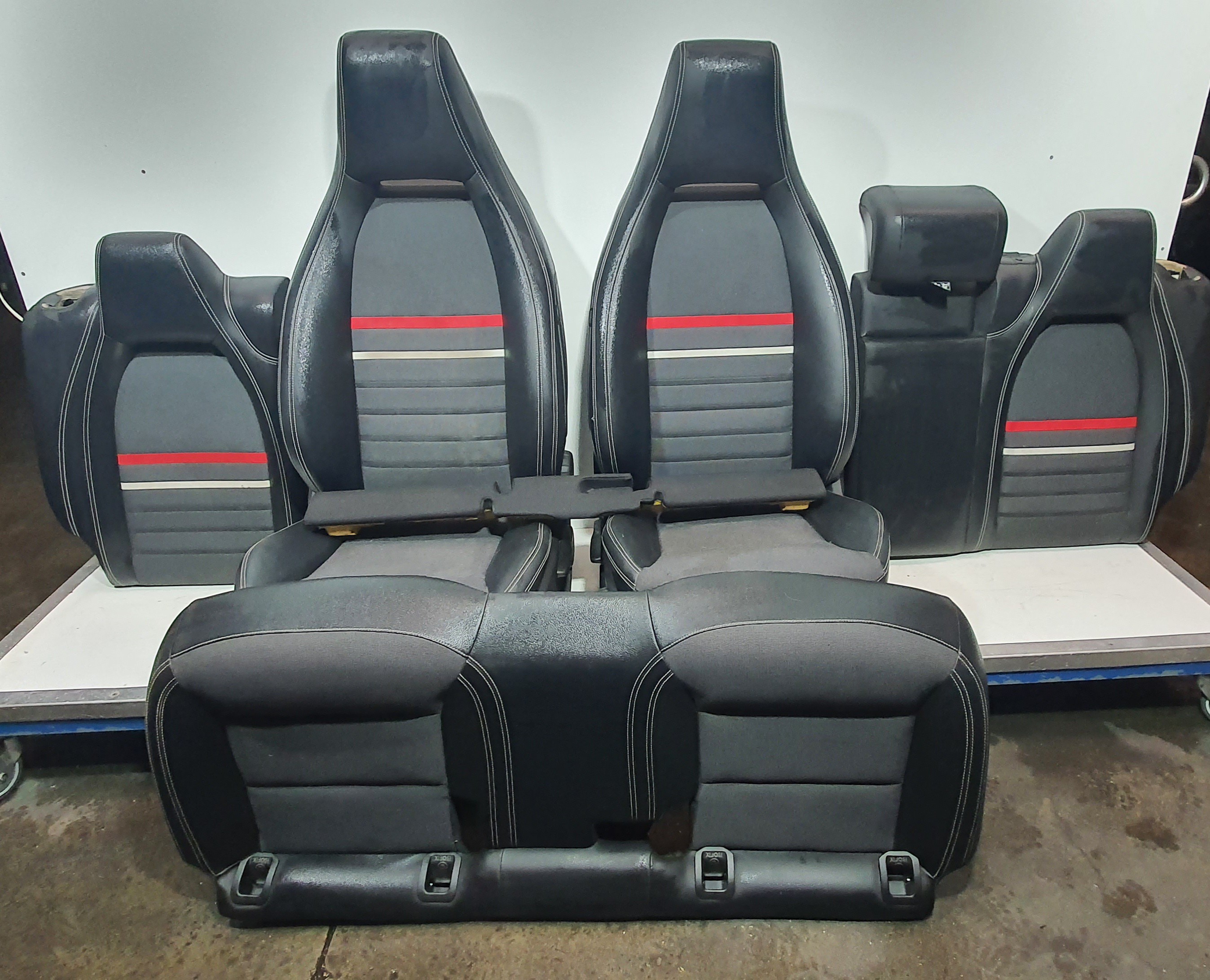 Asientos MERCEDES-BENZ A-CLASS (W176) | 12 - 18