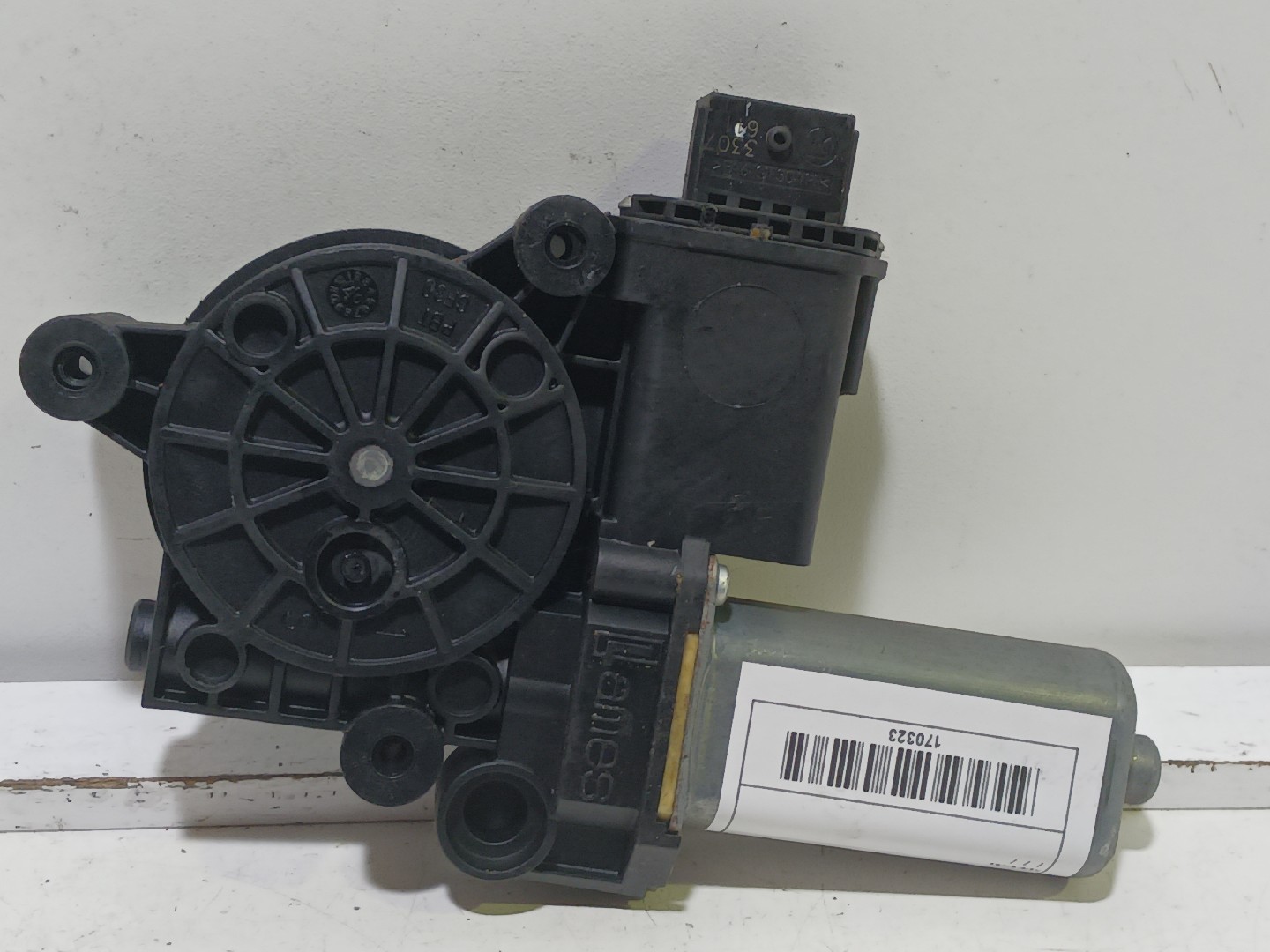 Motor elevador vidro Frt Dto  OPEL CORSA D Van (S07) | 06 - 14