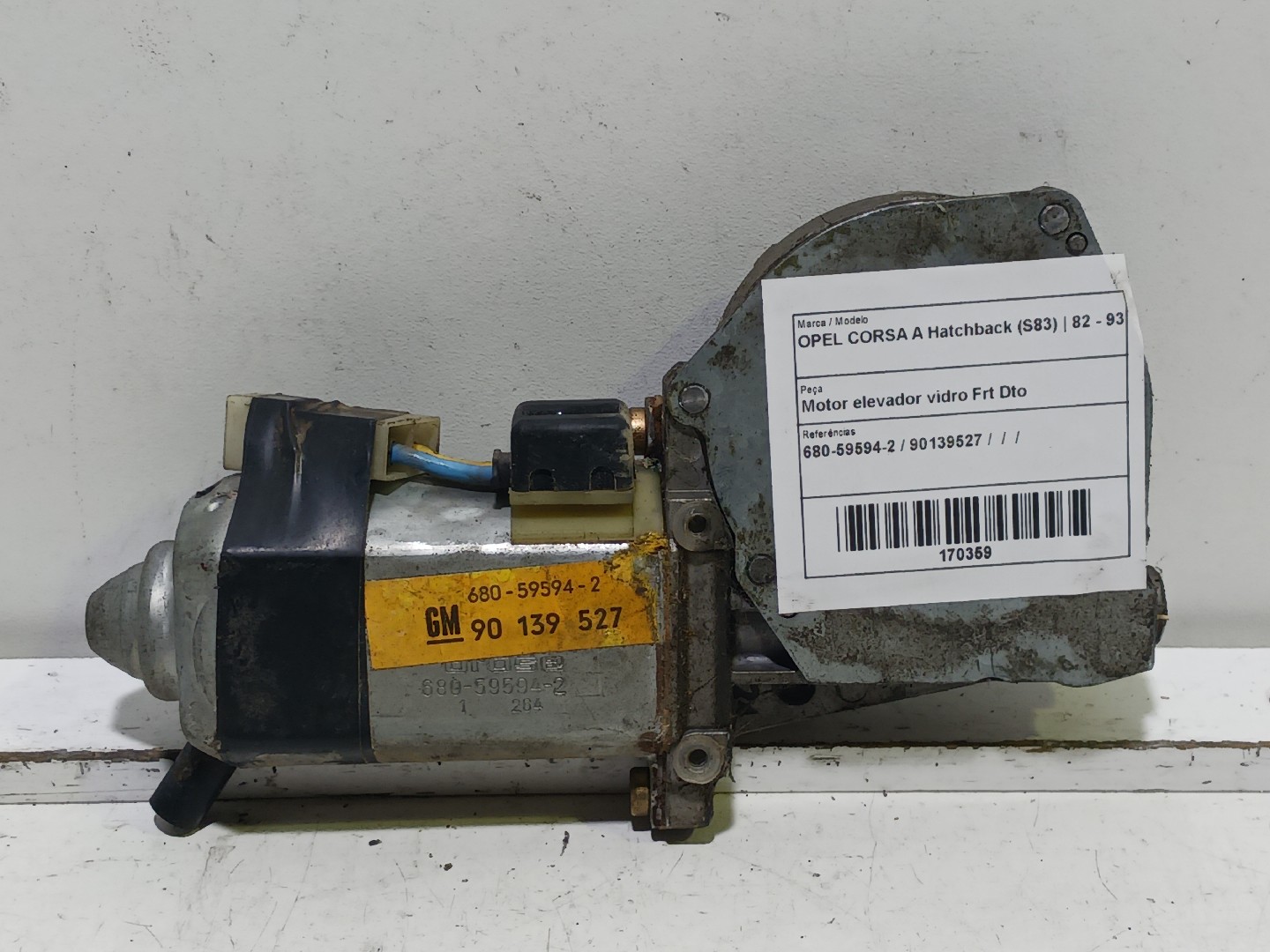 Motor elevador vidro Frt Dto  OPEL CORSA A Hatchback (S83) | 82 - 93