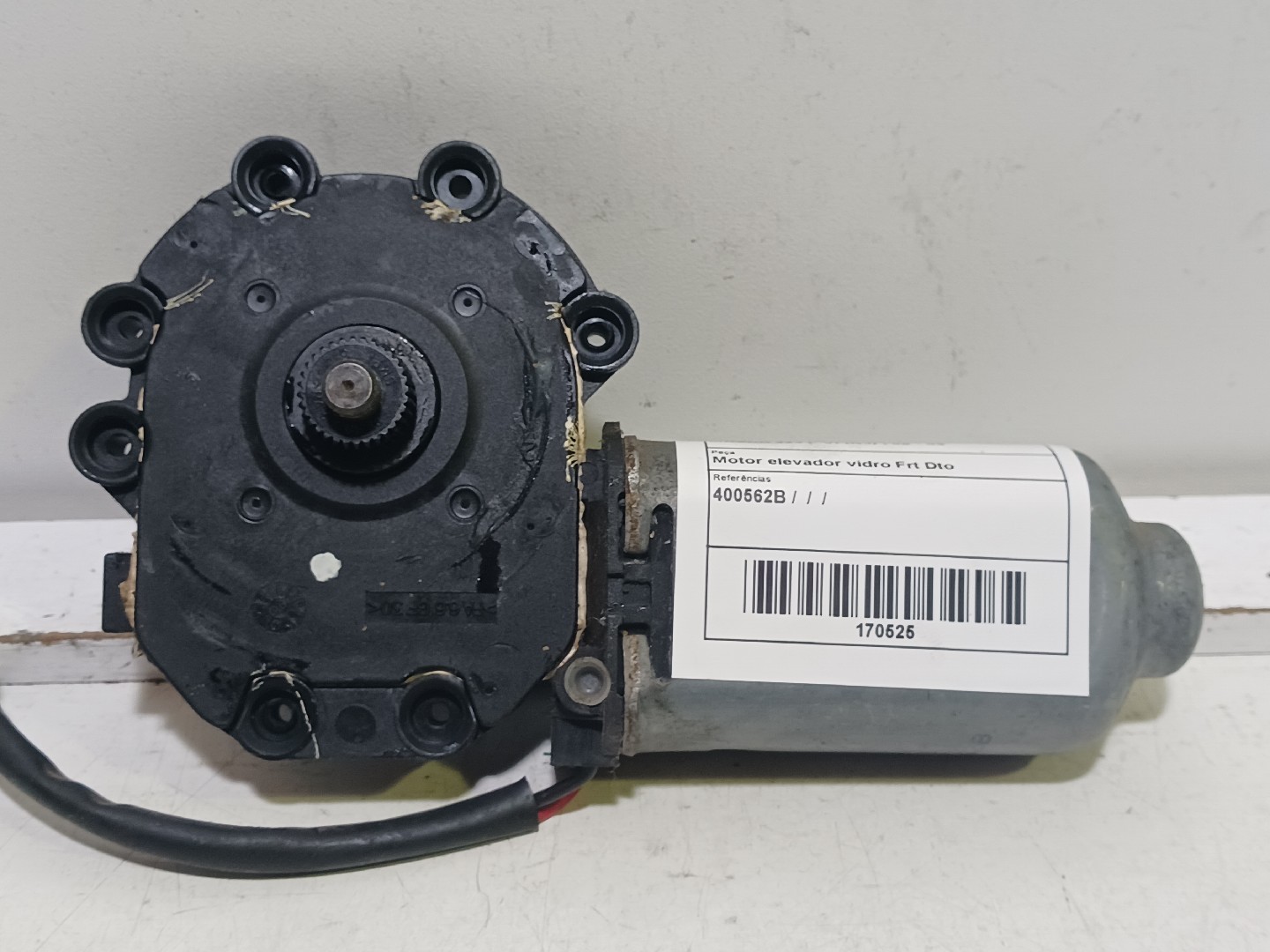 Motor elevador vidro Frt Dto  MAZDA 323 F VI (BJ) | 98 - 04