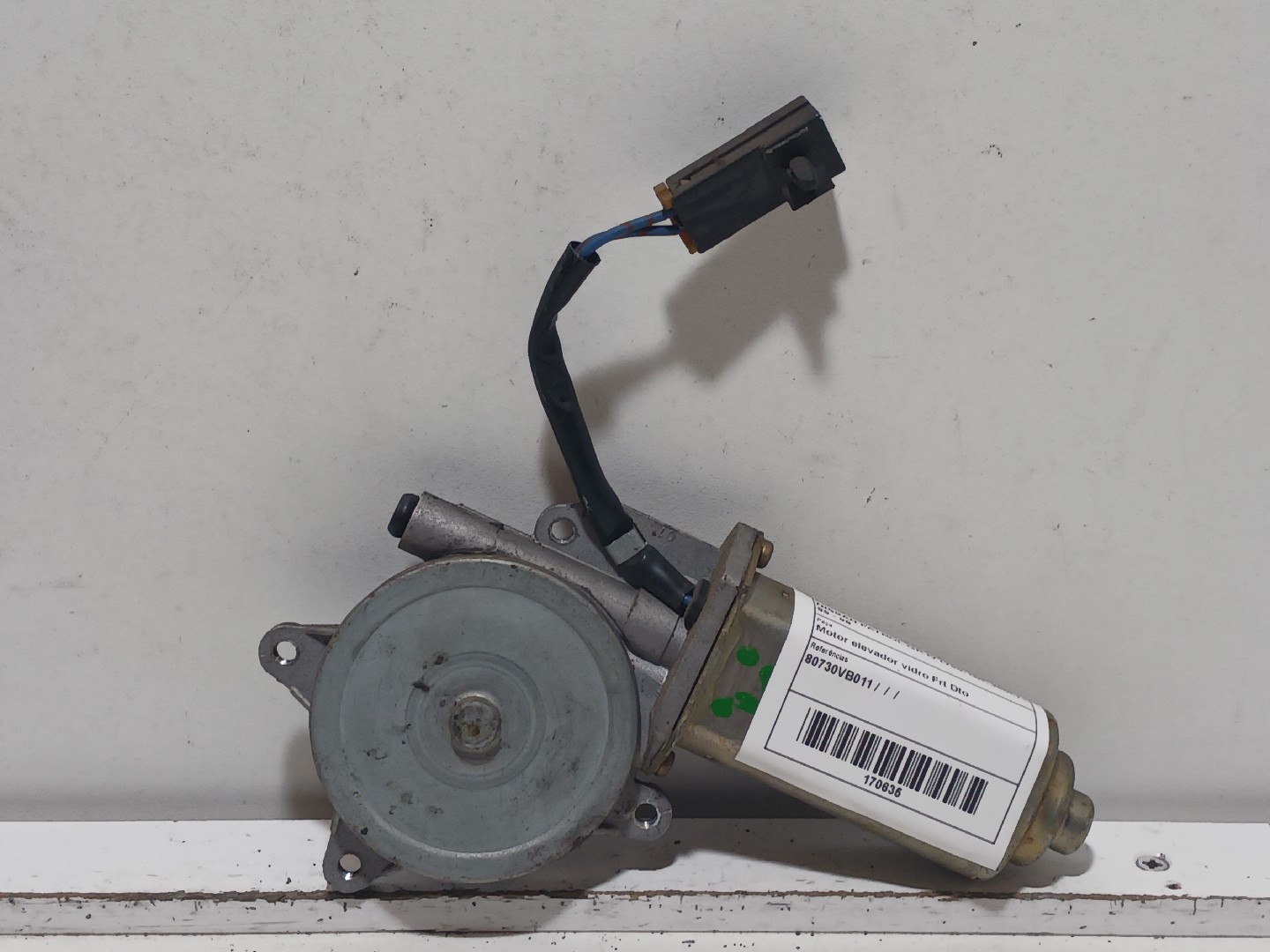 Motor elevador vidro Frt Dto  NISSAN PATROL GR IV (Y60, GR, 260L) | 86 - 98