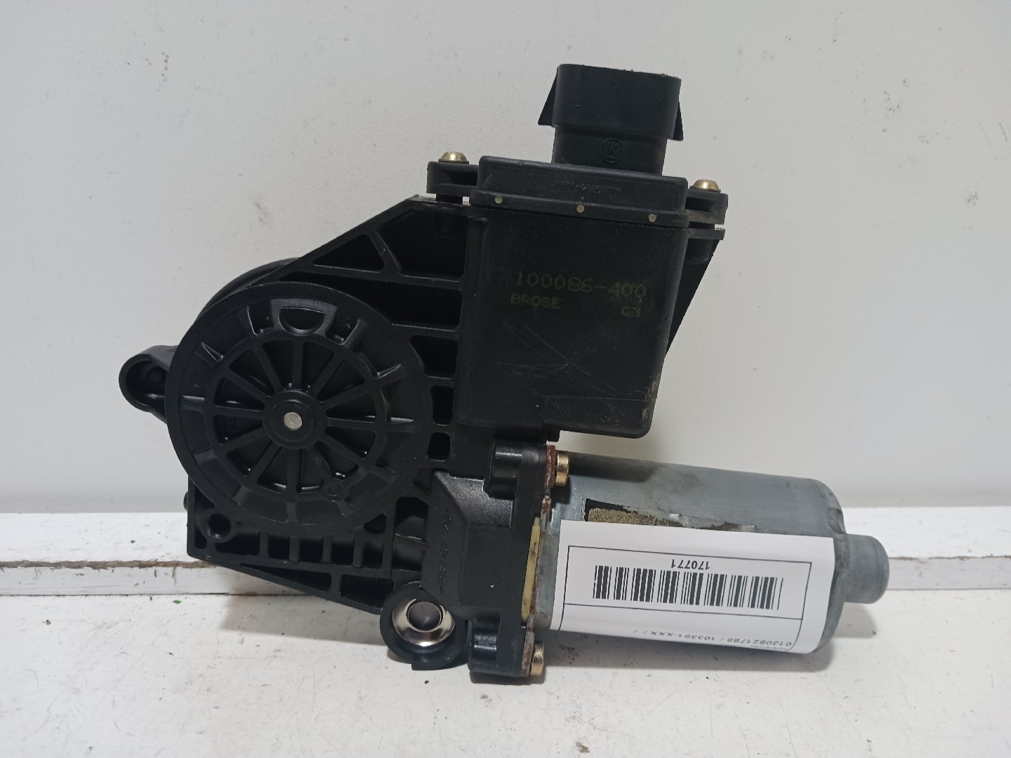 Motor elevador vidro Trás Dto MITSUBISHI SPACE STAR Veículo multiuso (DG_A) | 98 - 04