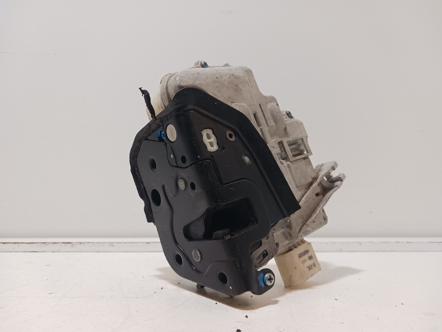 Fecho da Porta Frente Esq AUDI A4 (8EC, B7) | 04 - 08