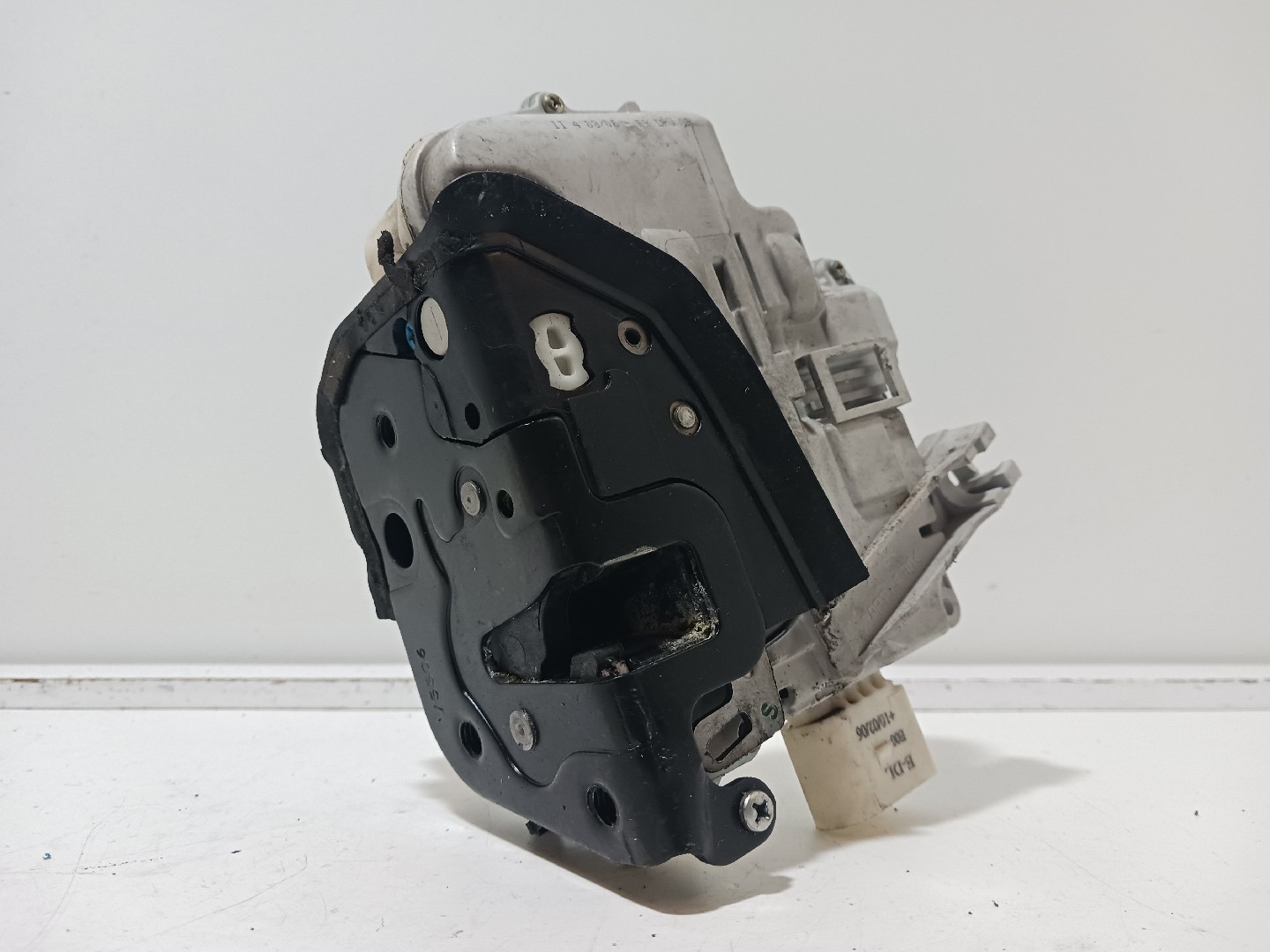 Fecho da Porta Frente Esq AUDI A4 (8EC, B7) | 04 - 08