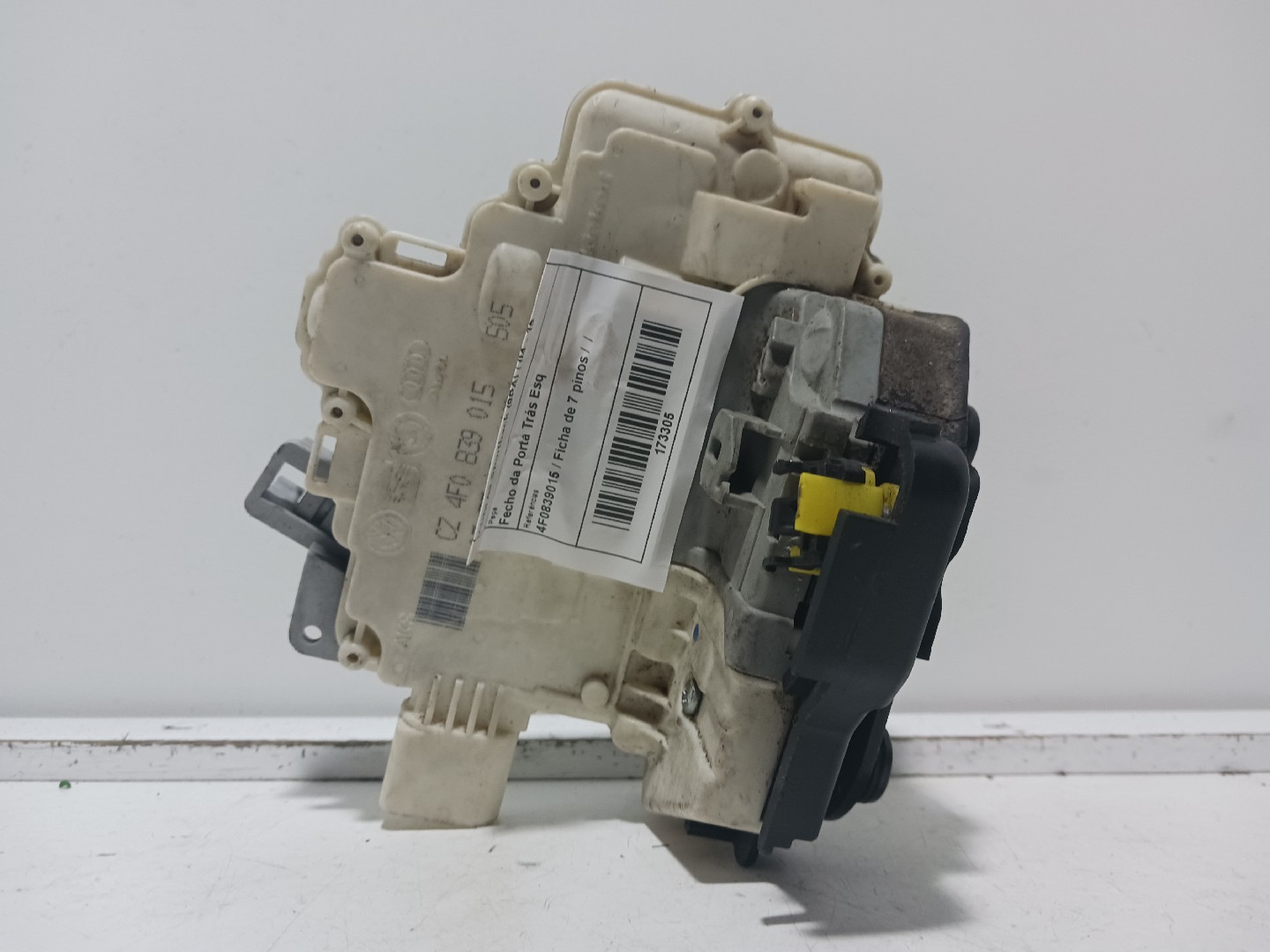 Fecho da Porta Trás Esq AUDI A3 Sportback (8PA) | 04 - 15