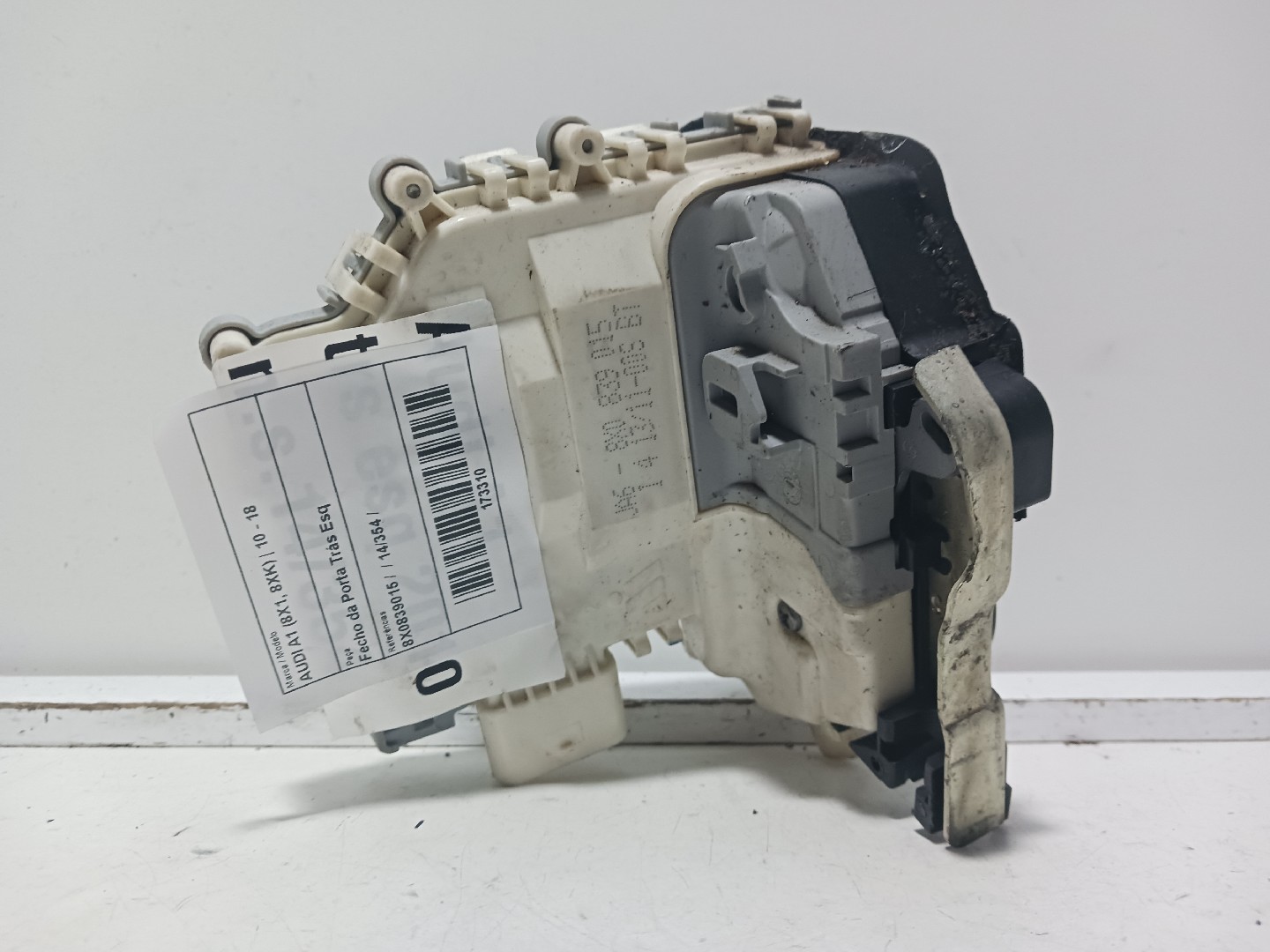 Fecho da Porta Trás Esq AUDI A1 (8X1, 8XK) | 10 - 18
