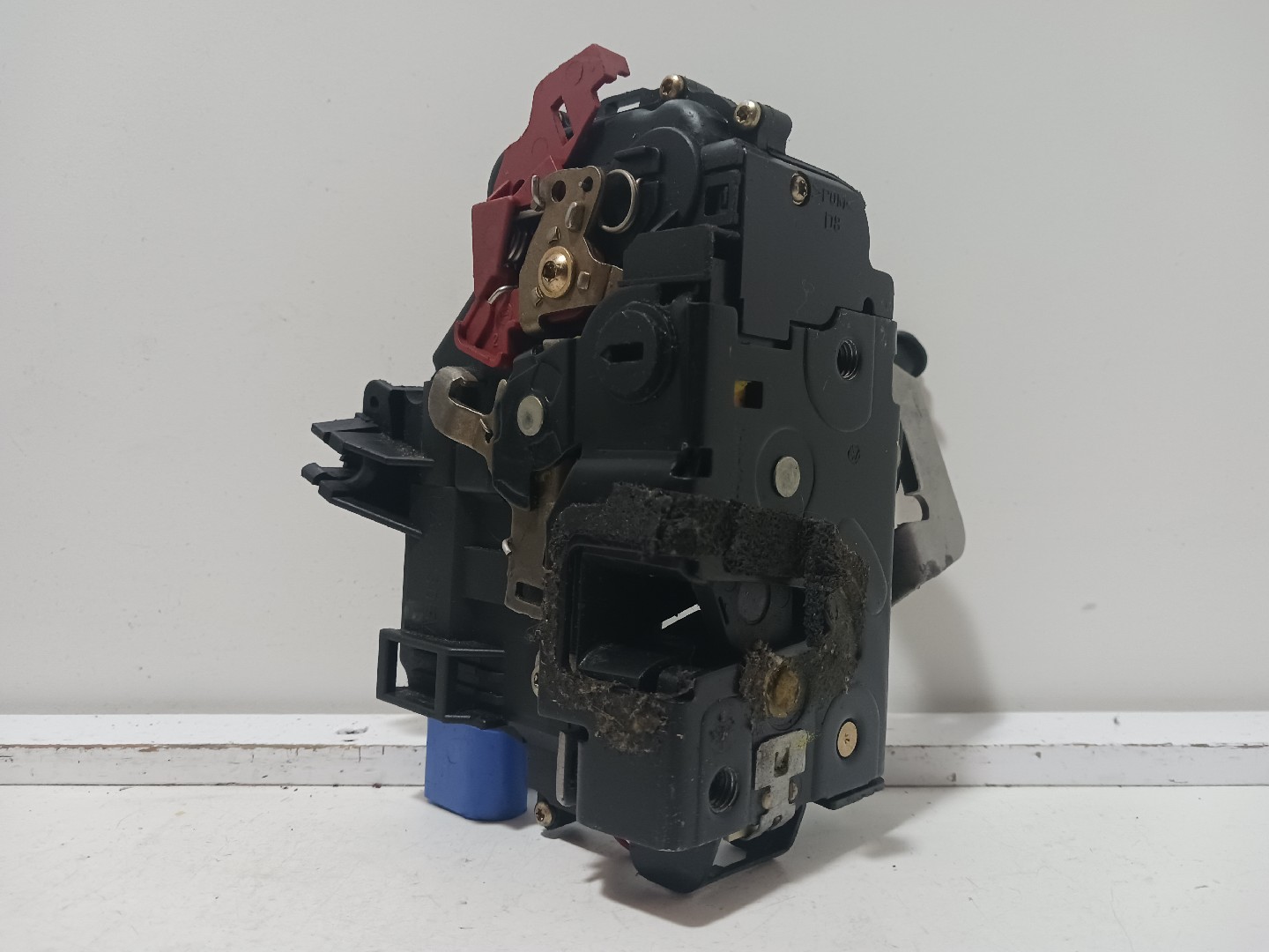 Fecho da Porta Trás Dto AUDI A8 (4E2, 4E8) | 02 - 10