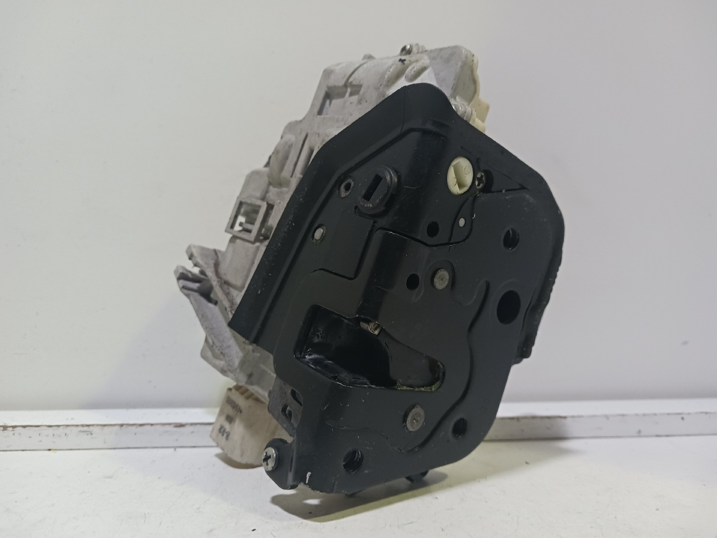 Fecho da Porta Trás Dto AUDI A4 (8EC, B7) | 04 - 08