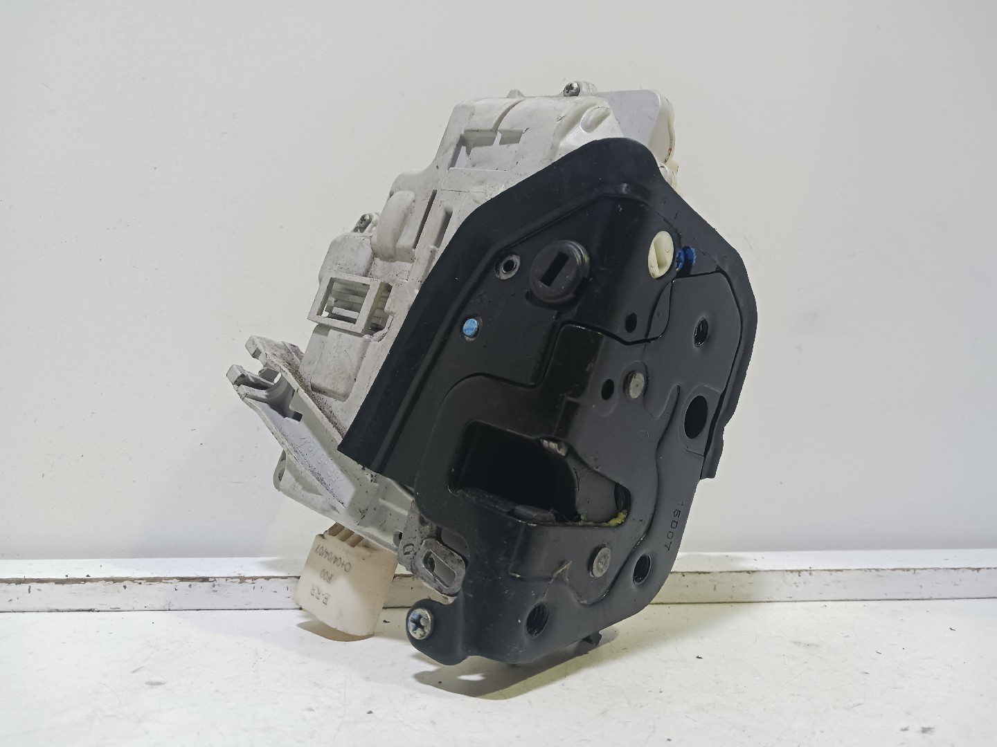 Fecho da Porta Trás Dto AUDI A4 (8EC, B7) | 04 - 08