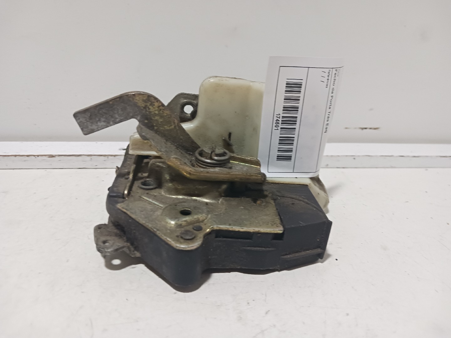 Fecho da Porta Trás Esq MERCEDES-BENZ W 124 | 85 - 93