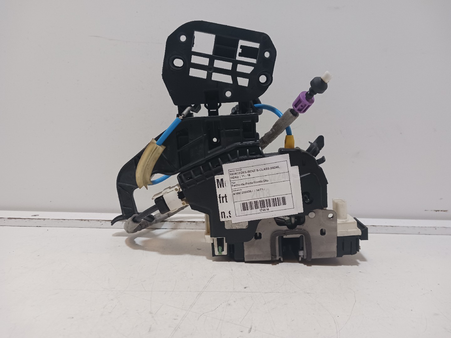 Fecho da Porta Frente Dto MERCEDES-BENZ B-CLASS (W246, W242) | 11 - 18