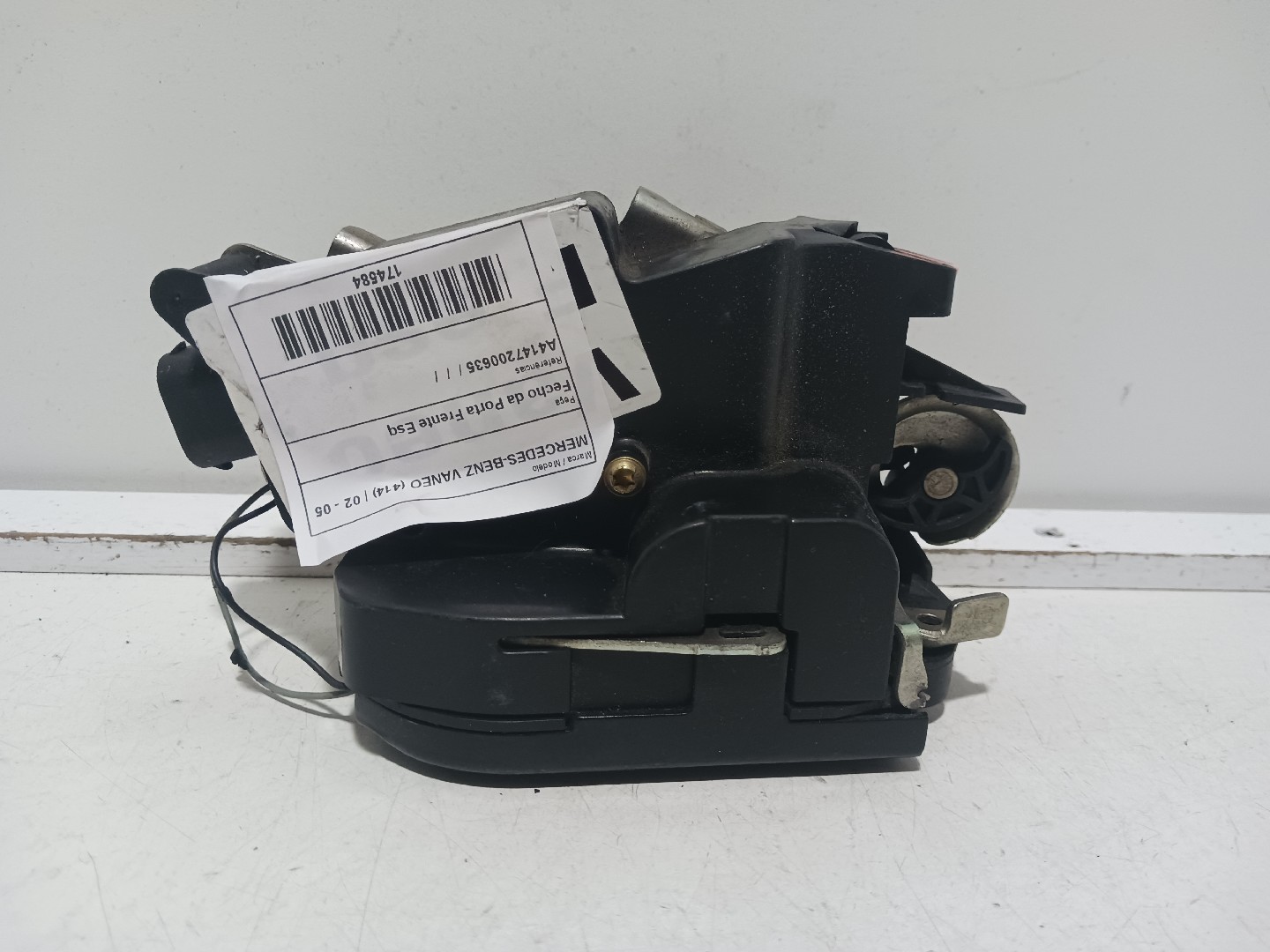 Fecho da Porta Frente Esq MERCEDES-BENZ VANEO (414) | 02 - 05