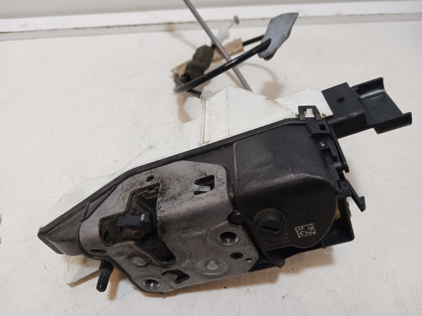 Fecho da Porta Frente Esq CITROEN C4 CACTUS | 14 - 