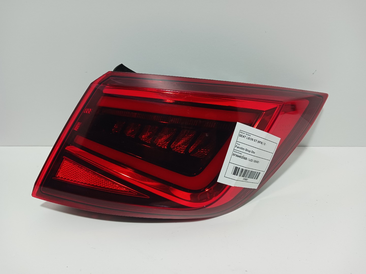 Farolim Stop Dto SEAT LEON ST (5F8) | 12 - 