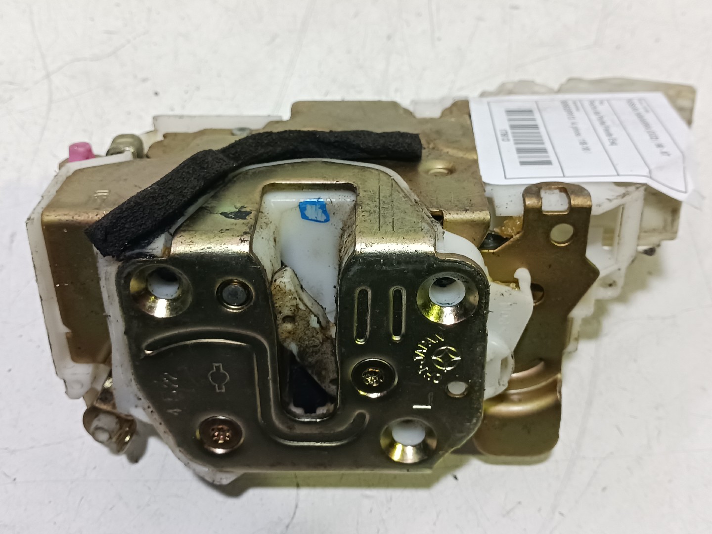 Fecho da Porta Frente Esq NISSAN NAVARRA (D22) | 98 - 07