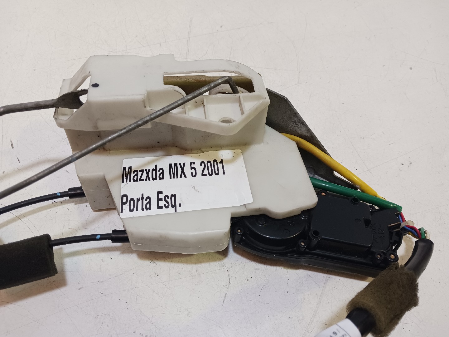 Fecho da Porta Frente Esq MAZDA MX-5 I (NA) | 89 - 98 Imagem-1