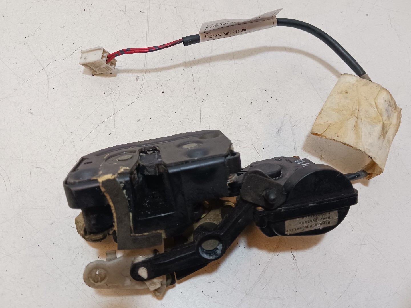 Fecho da Porta Trás Dto MAZDA 323 F (5 Portas) |  90 - 04