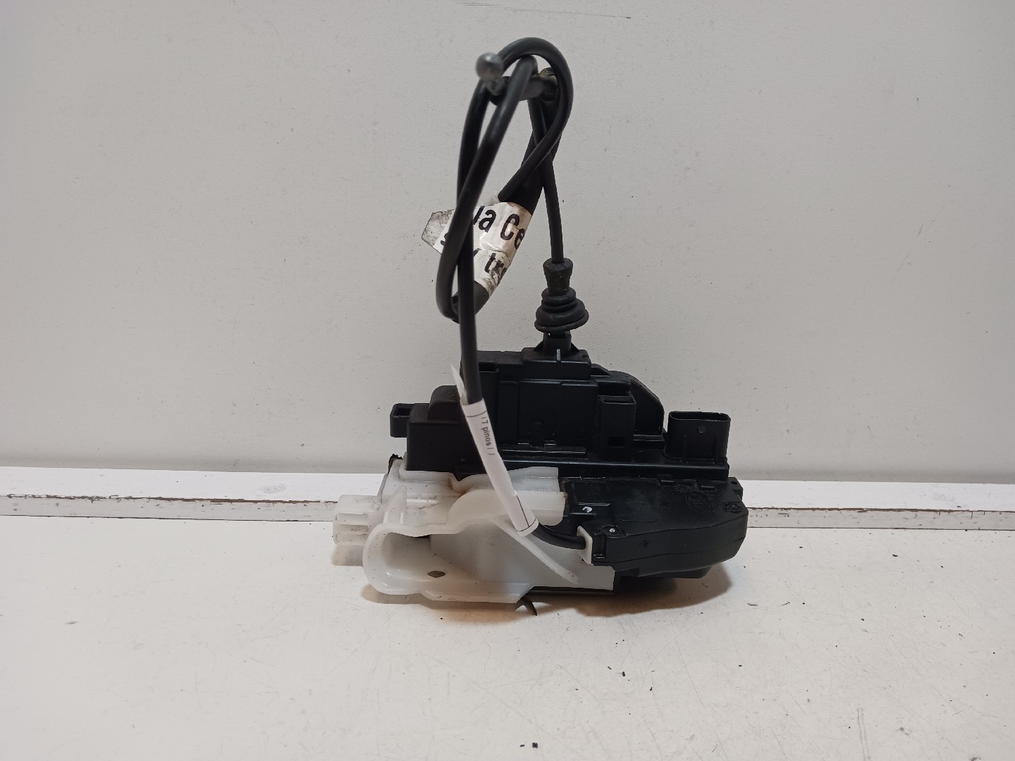 Fecho da Porta Trás Dto KIA CEED SW (ED) | 07 - 12