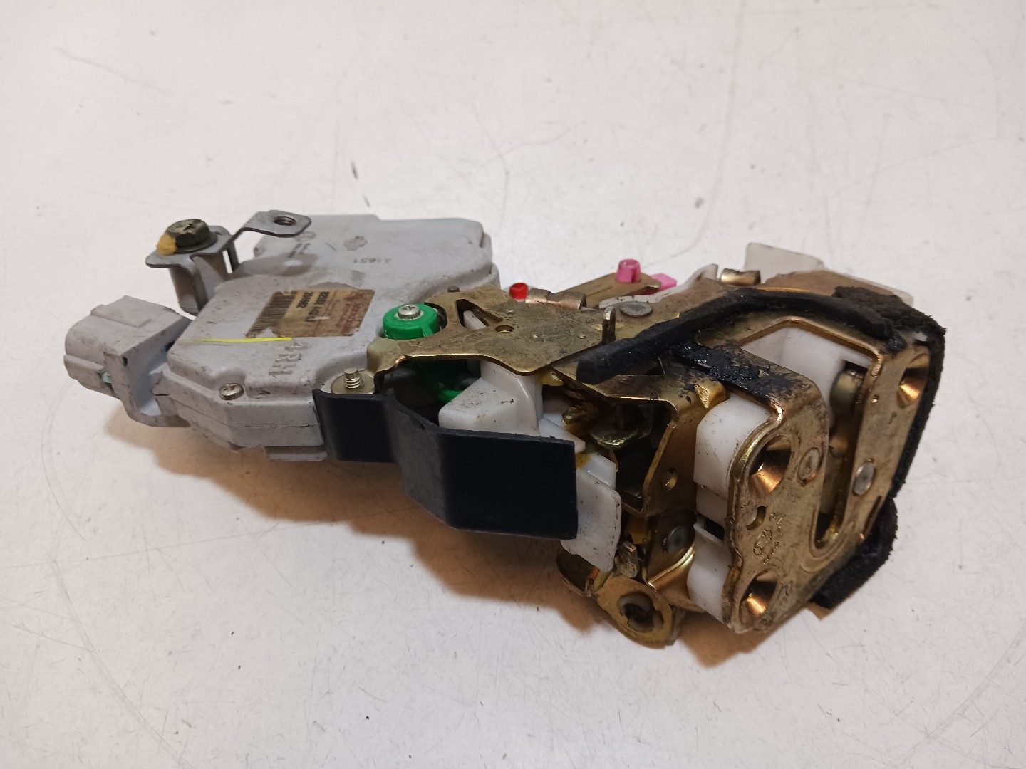 Fecho da Porta Trás Dto NISSAN PATROL GR V Camião de plataforma/chassis (Y61) | 98 - 