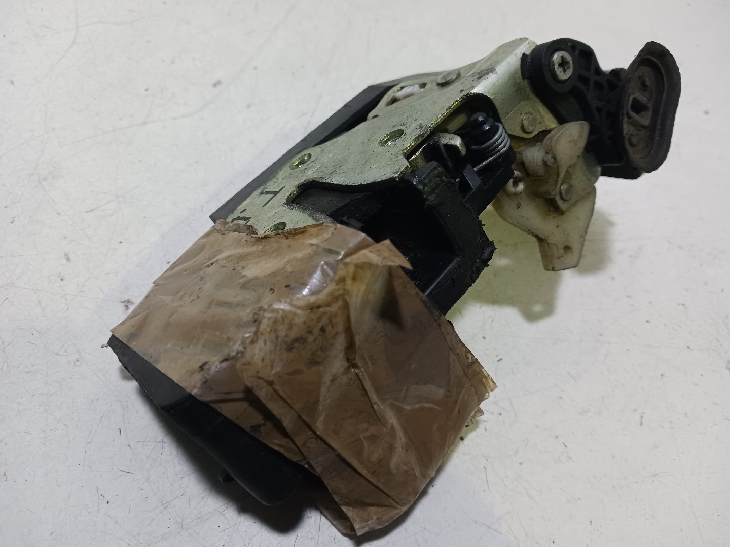 Fecho da Porta Trás Dto ALFA ROMEO 156 (932_) | 97 - 05