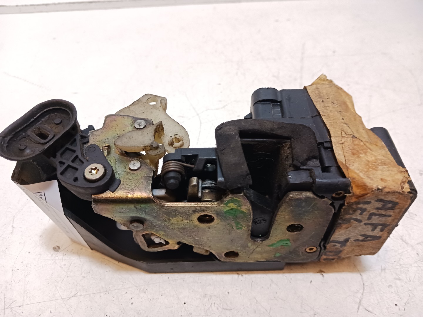 Fecho da Porta Trás Dto ALFA ROMEO 156 (932_) | 97 - 05