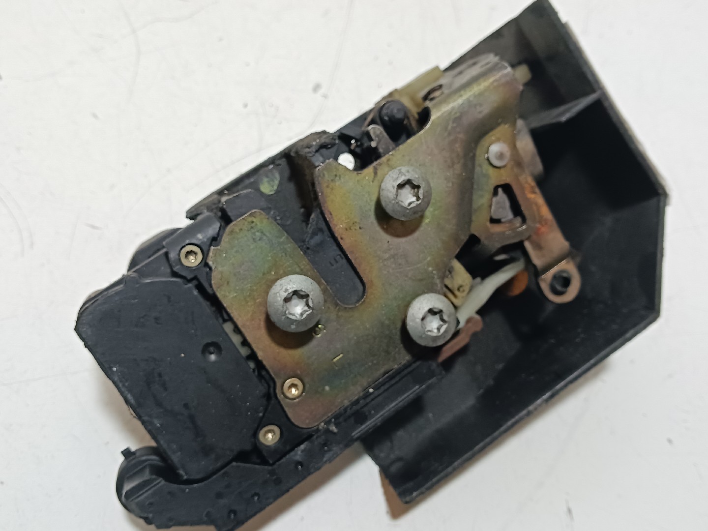 Fecho da Porta Frente Esq ALFA ROMEO 156 (932_) | 97 - 05