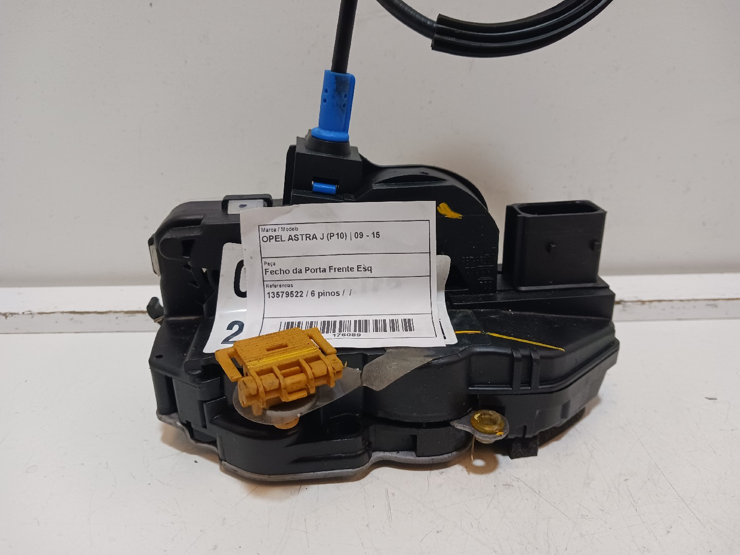 Fecho da Porta Frente Esq OPEL ASTRA J (P10) | 09 - 15